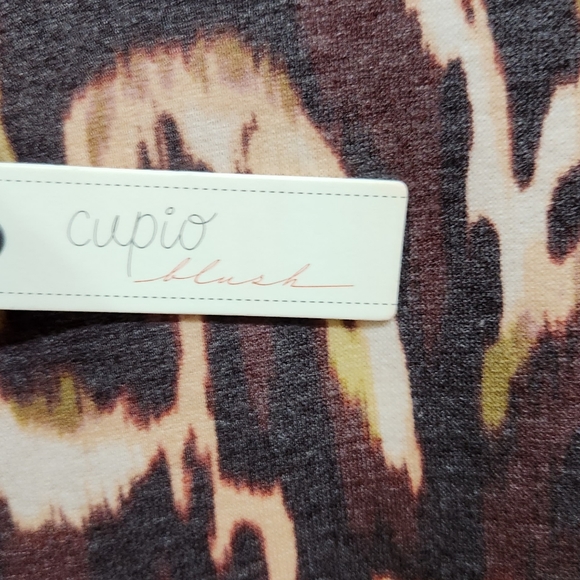 🆕️ Cupio Tee - Picture 5 of 11